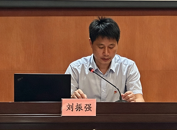 刘振强
